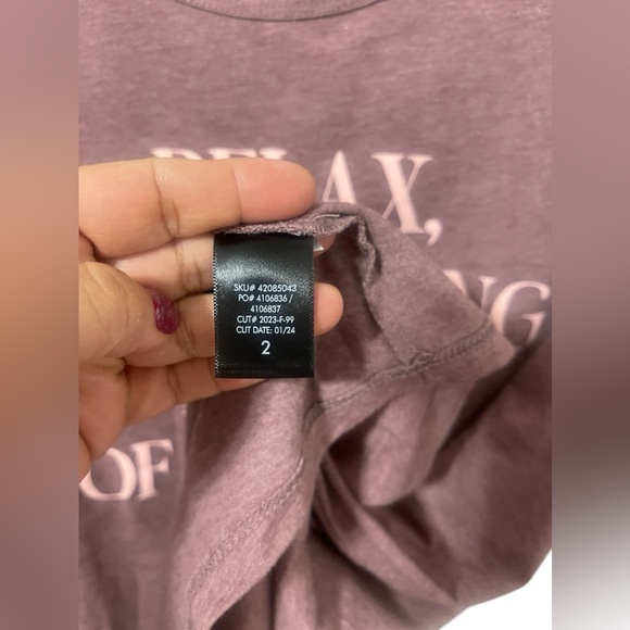 💚 TORRID CLASSIC FIT T-SHIR, PLUM COLOR - Picture 5 of 6